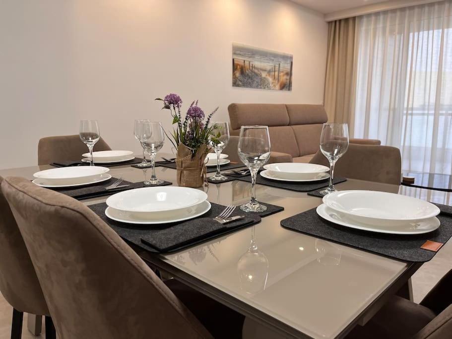 3 Bedroom Seaside Luxury Accommodation - Sleeps 8 St. Paul's Bay Exterior foto